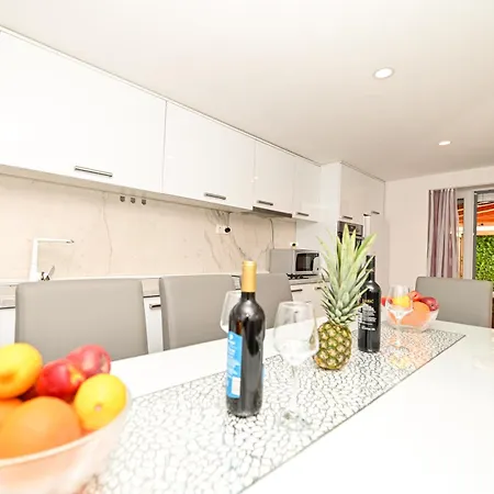 House Lucia * Трогір