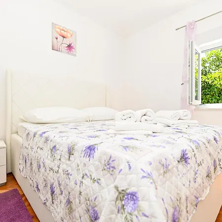 Βίλα House Lucia *