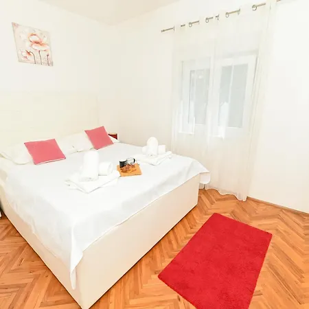 House Lucia * Трогір